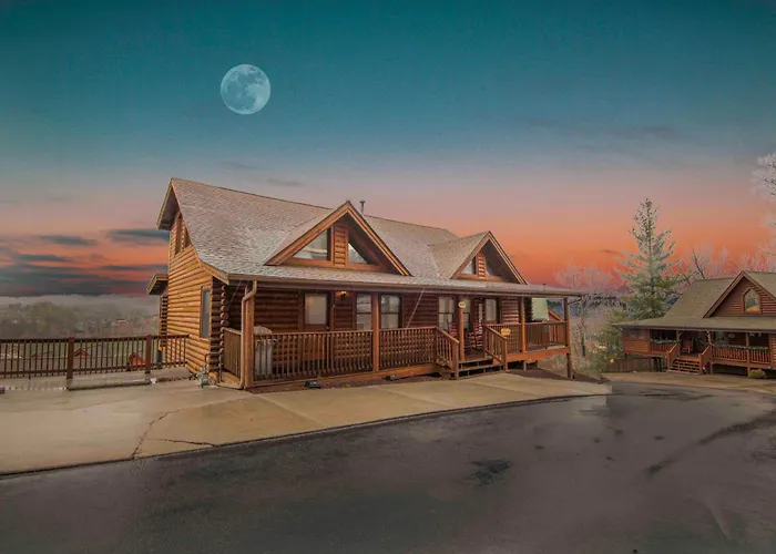 Moonlight Lodge Family Cabin